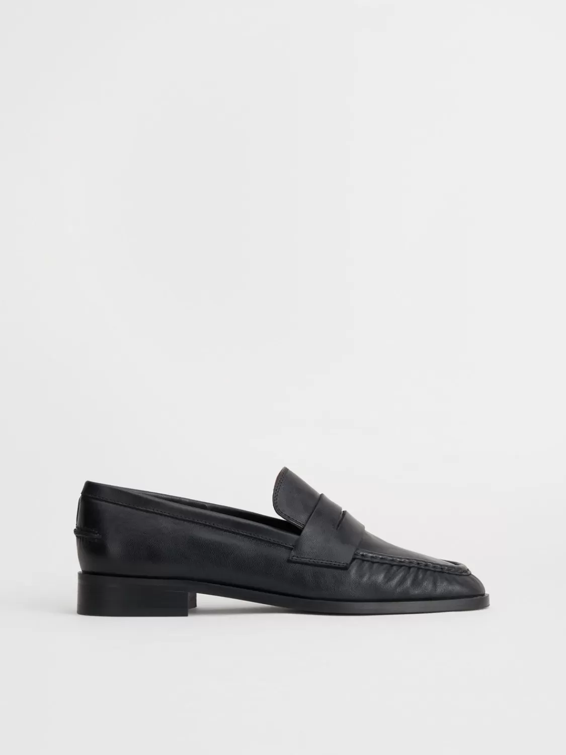 ATP Atelier Airola Nappa Loafers Svart New