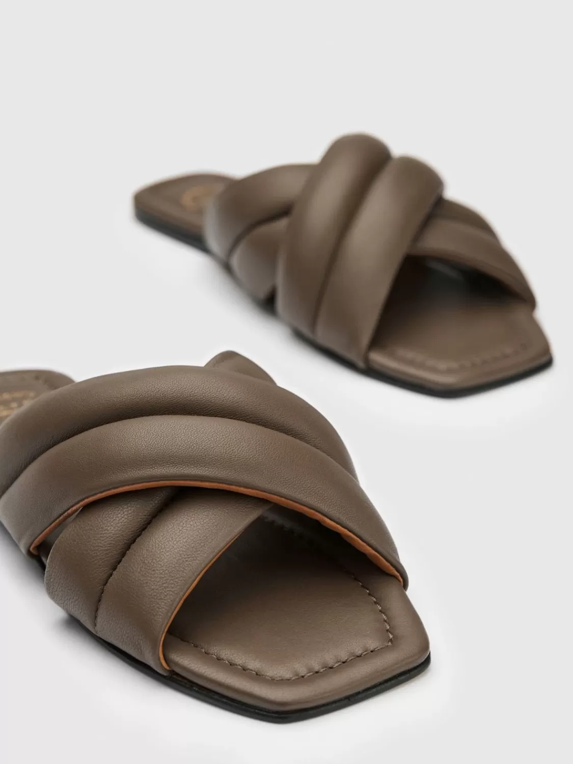 ATP Atelier Cotti Nappa Platta Sandaler Kaki Brun Shop