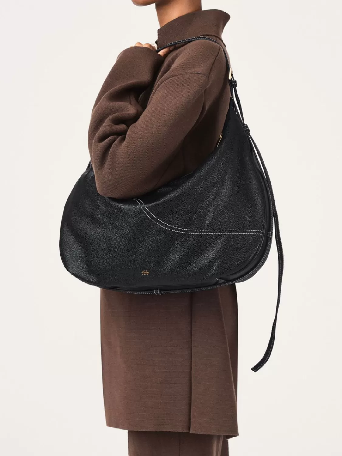 ATP Atelier Potenza Grained Leather Large Hobo Bag Svart/Kontrastsom Discount